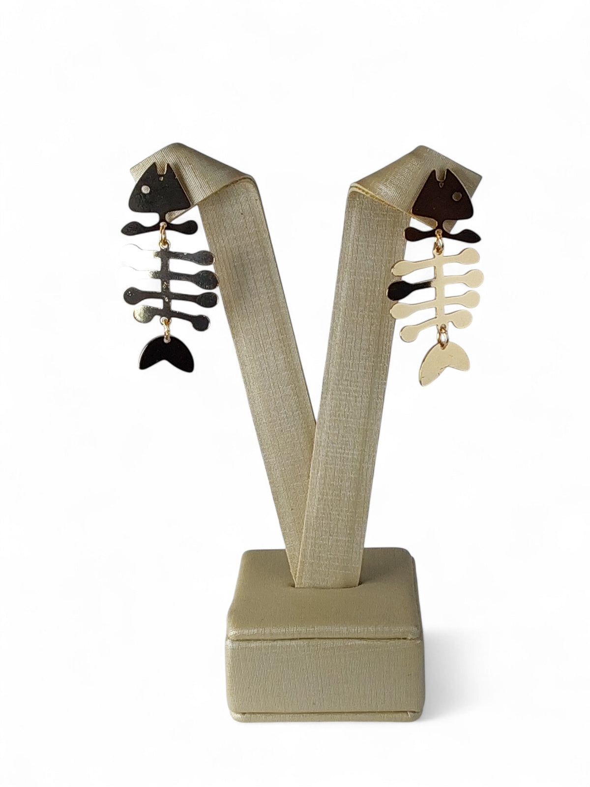 Brinco Maria Escama de Ouro Semijoia Articulável