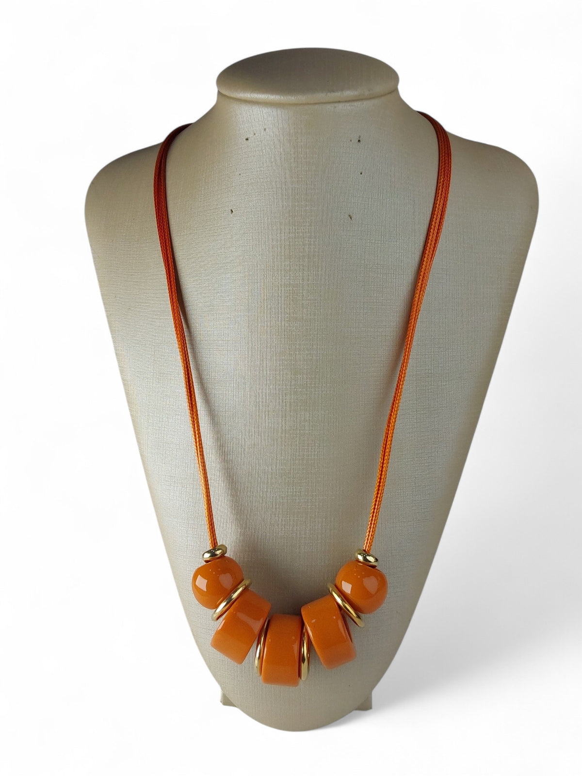 Colar Maria Nascente Resina