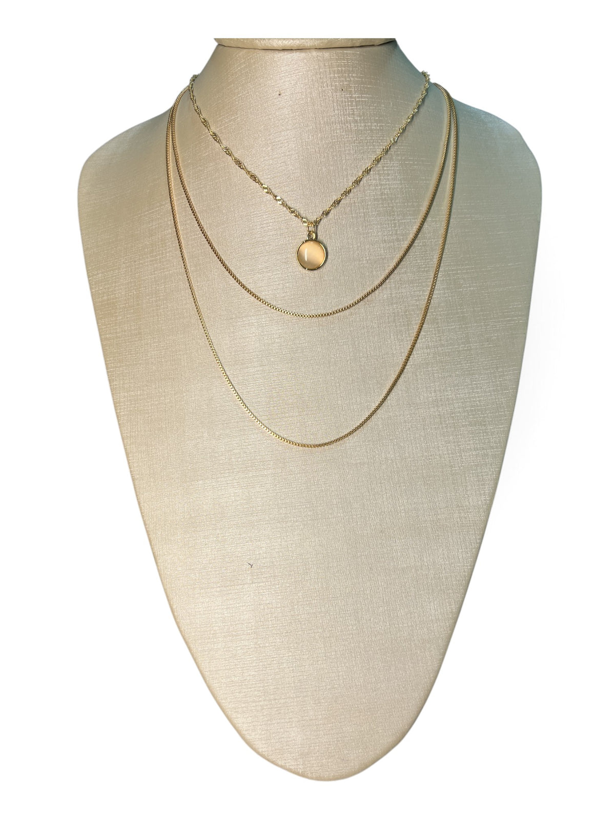 Colar Dourado Maria Catarina