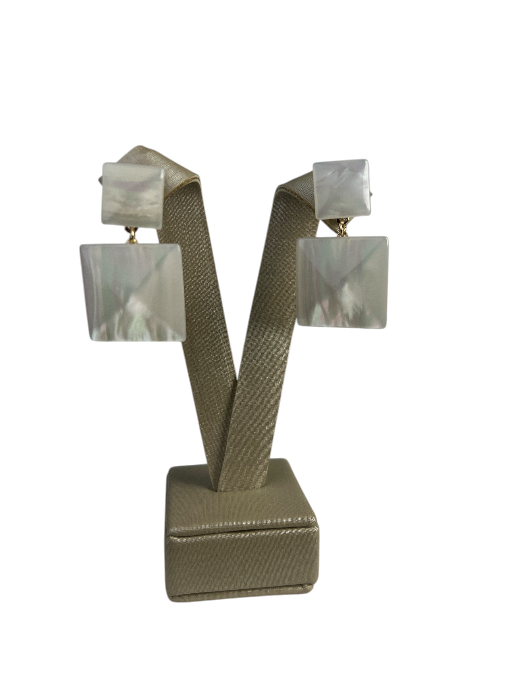 Brinco Maria Valentina Resina