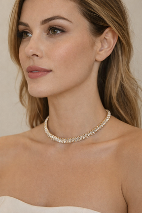Chocker Dourado com Diamantes Artificiais