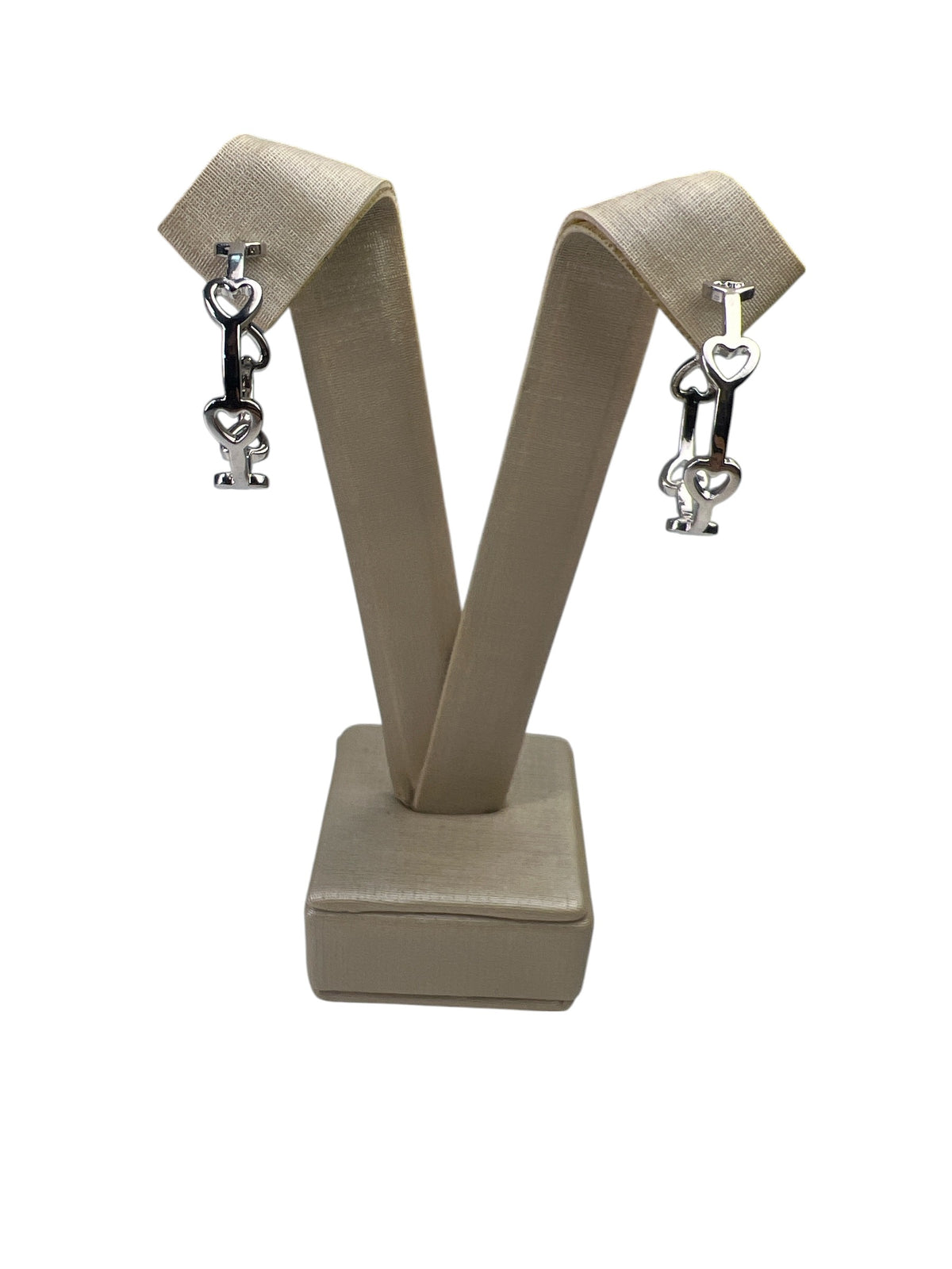 Argola Coração Vazado Maria Dayane