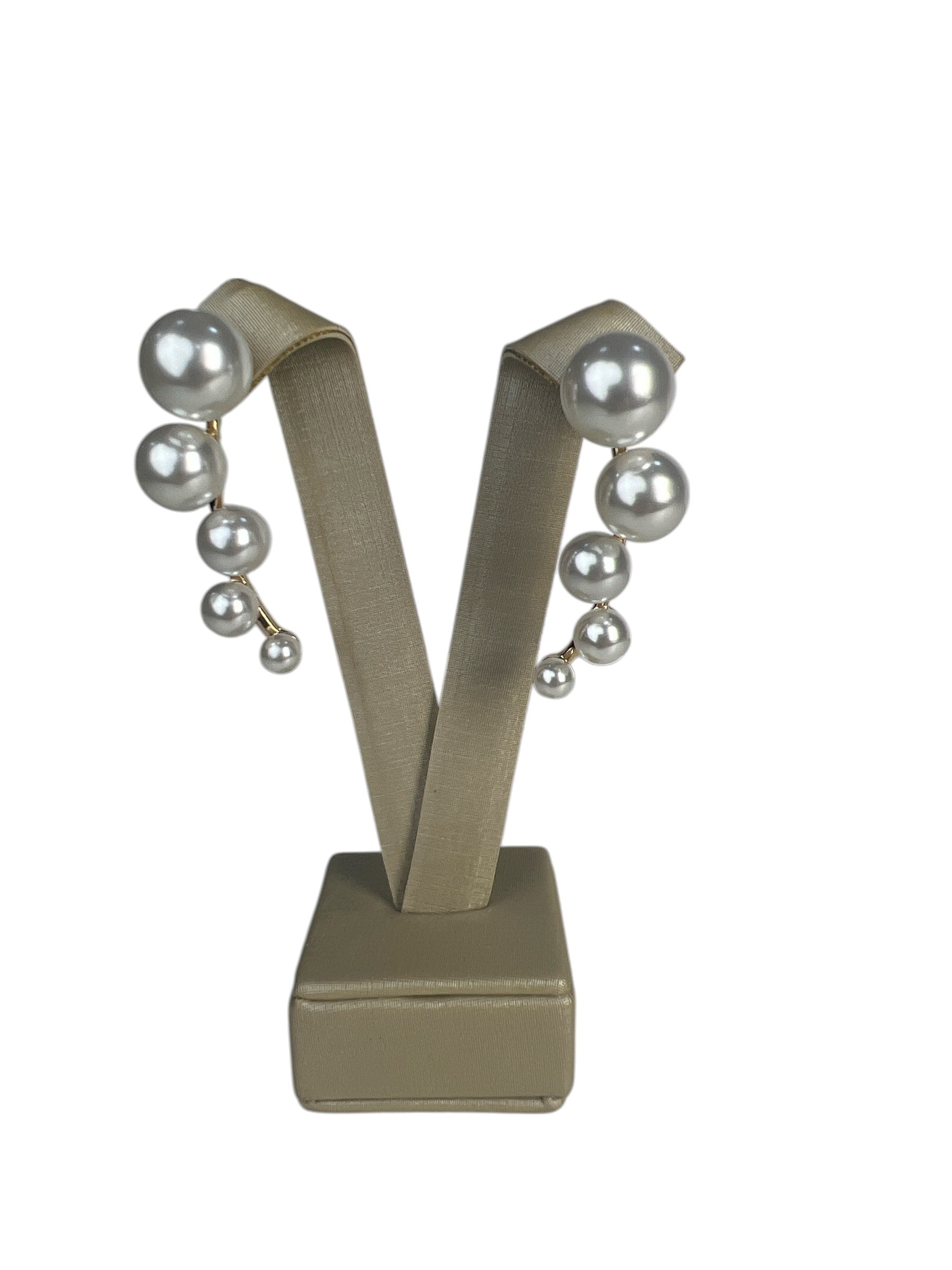 Brinco perolas dourado