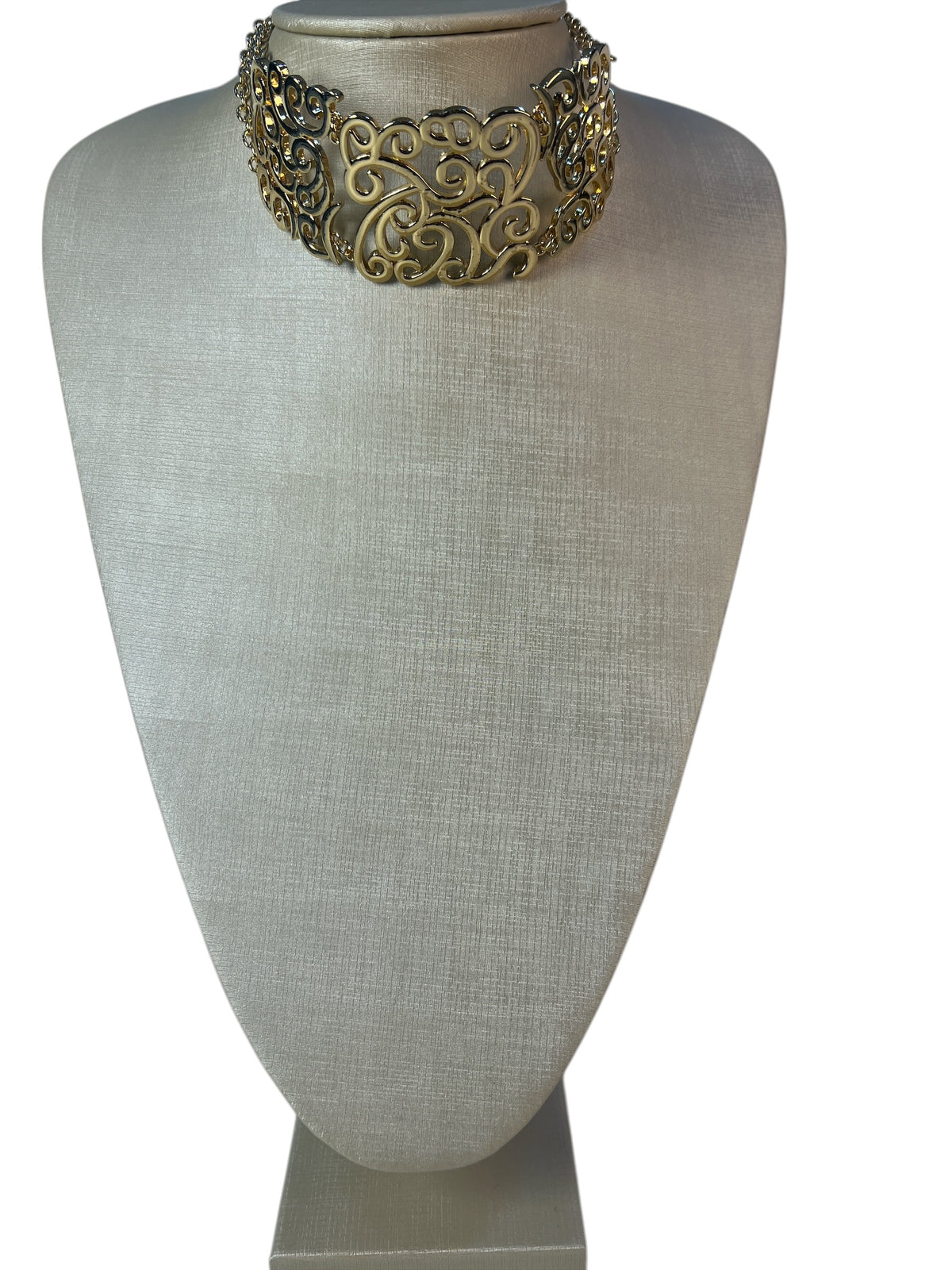 Chocker Dourado Maria Alice