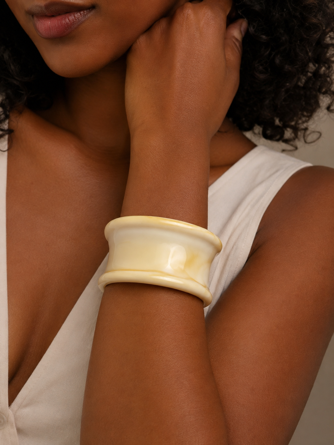 Bracelete Marmorizado Maria Sabrina Bege
