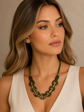 Colar Dourado Maria Gabriela Verde
