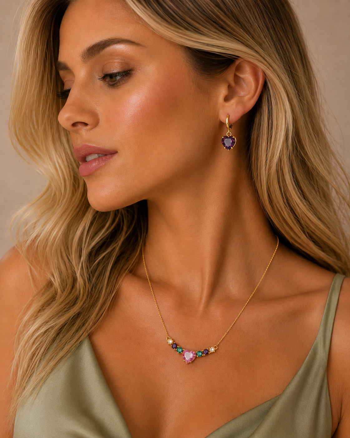 Conjunto Colar e Brinco Dourado Maria Helena