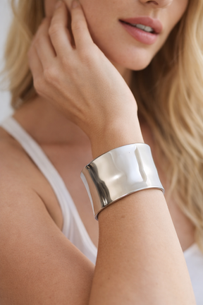 Bracelete Prata Largo Texturizado Maria Laura