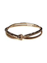 Bracelete entrelaçado Semijoia dourada