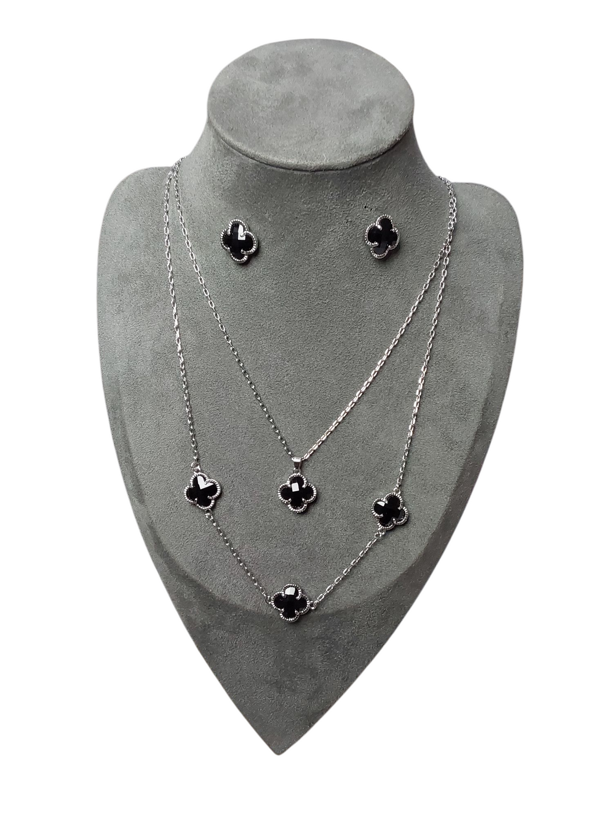 Conjunto colar + par de brincos de brinde prata
