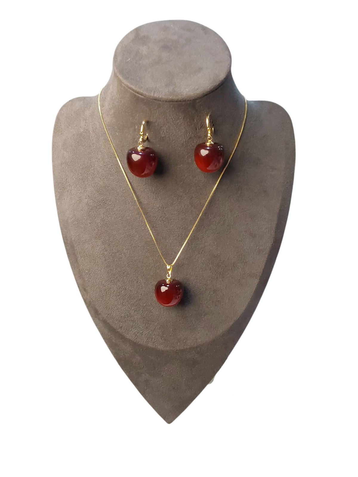 Conjunto Cereja Colar + par de brincos de brinde!