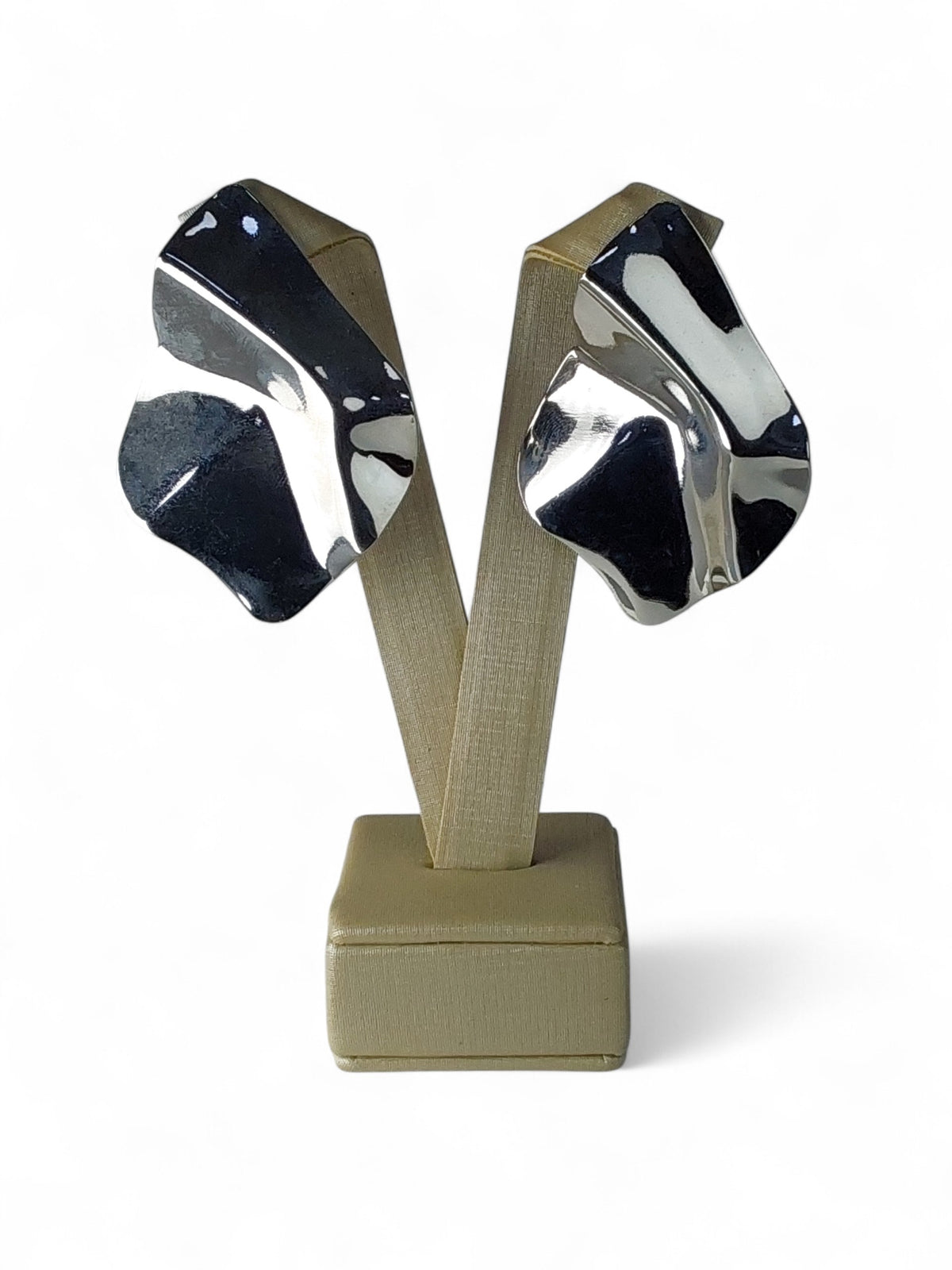 Brinco Maria Refúgio Semijoia