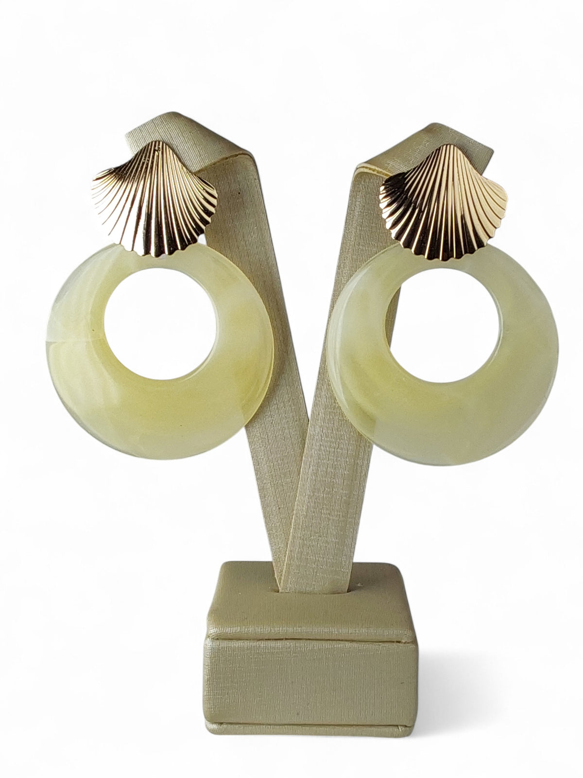 Brinco Maria Concha do Mar Resina