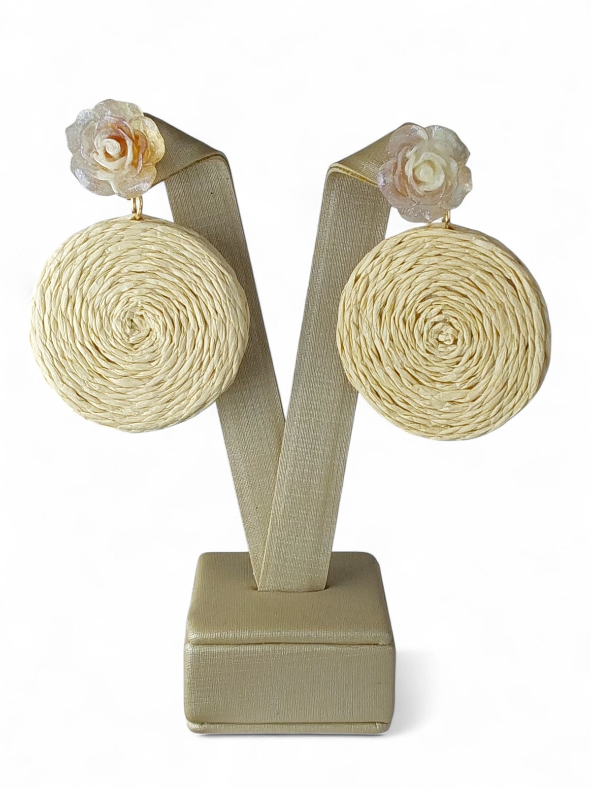 Brinco Maria Primavera Palha