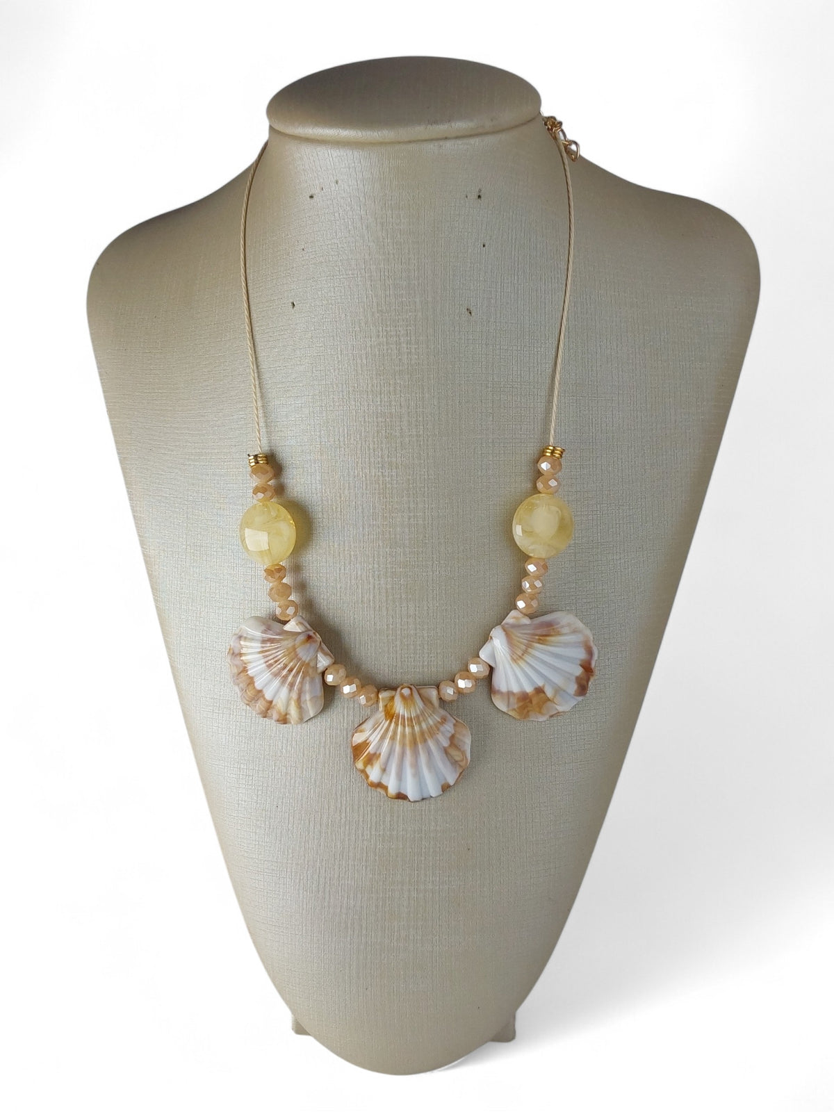 Colar Maria Areia Serena Resina