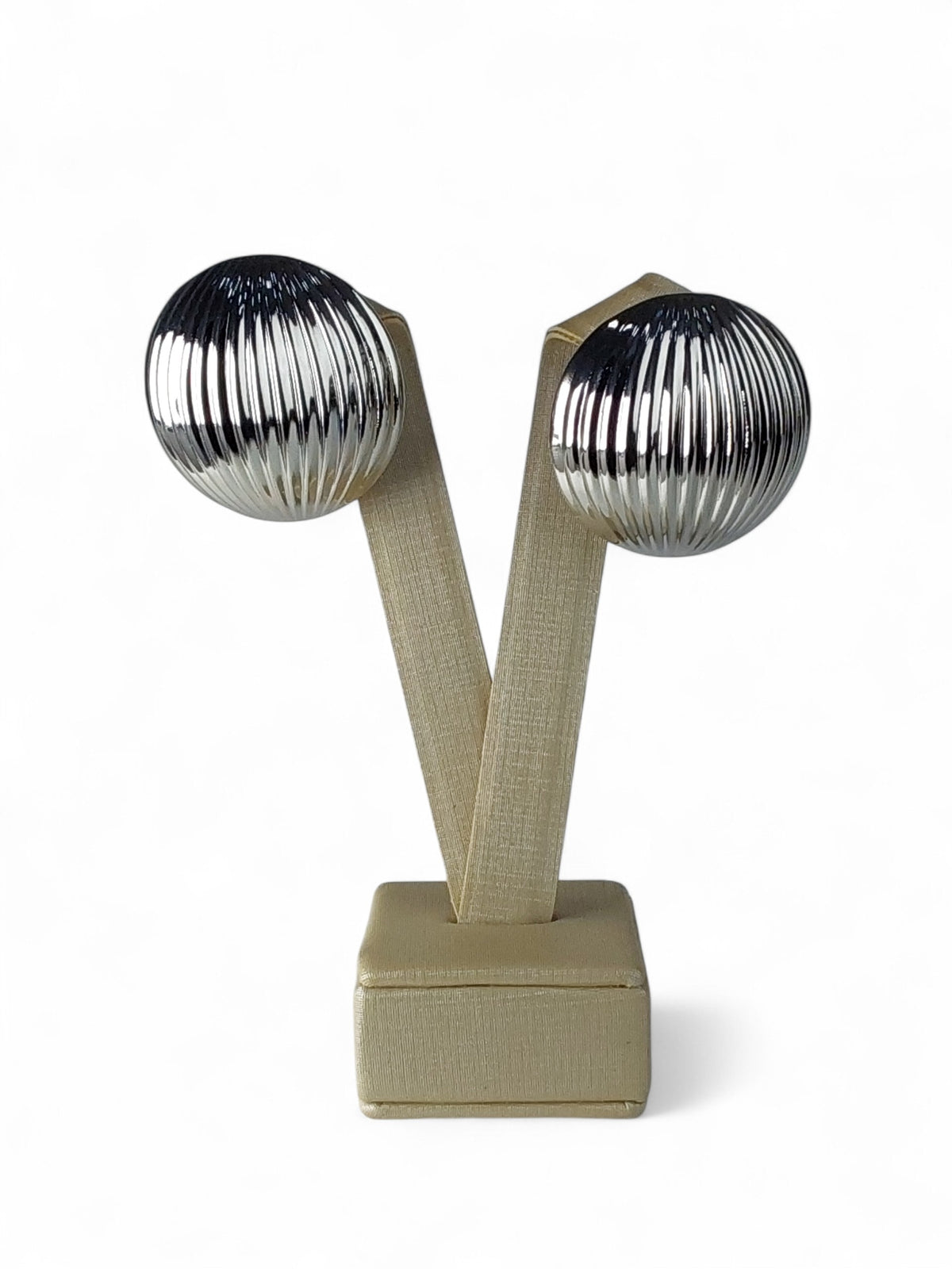 Brinco Maria Round Semijoia