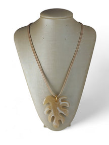 Colar Maria Maré Orgânica Resina