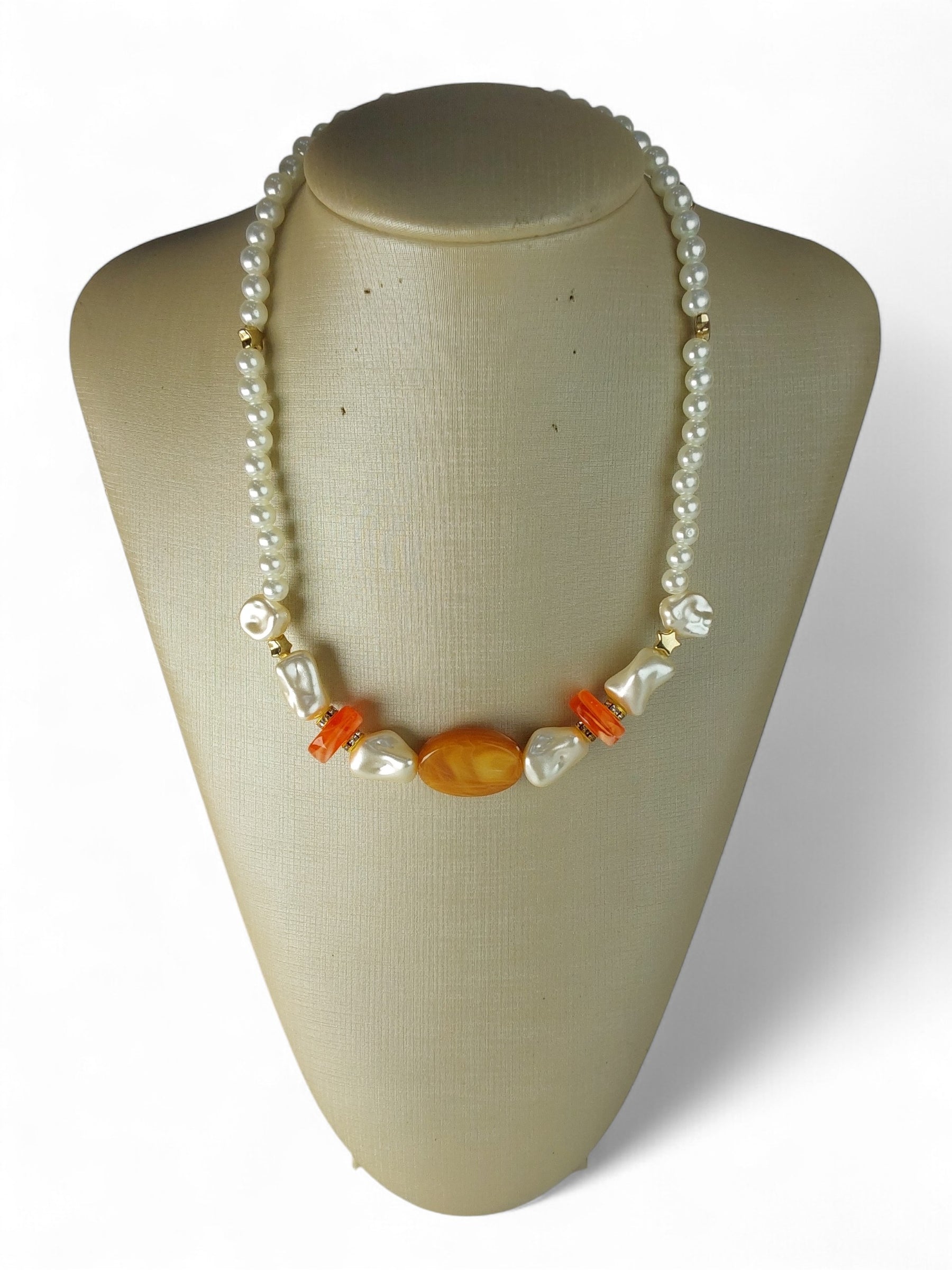 Colar Maria Pérola Chic Resina