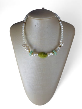 Colar Maria Pérola Chic Resina