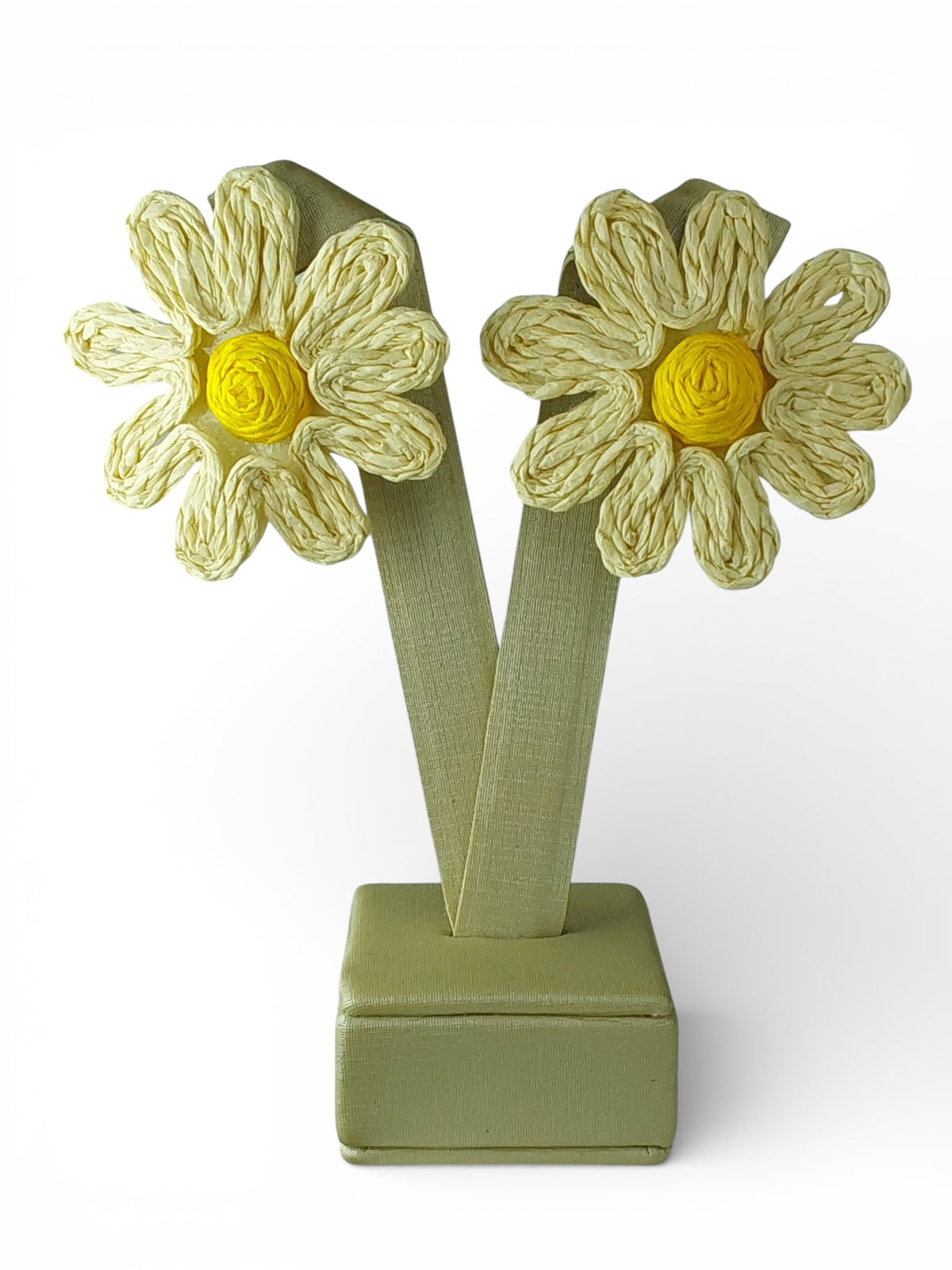 Brinco Maria Flor Palha