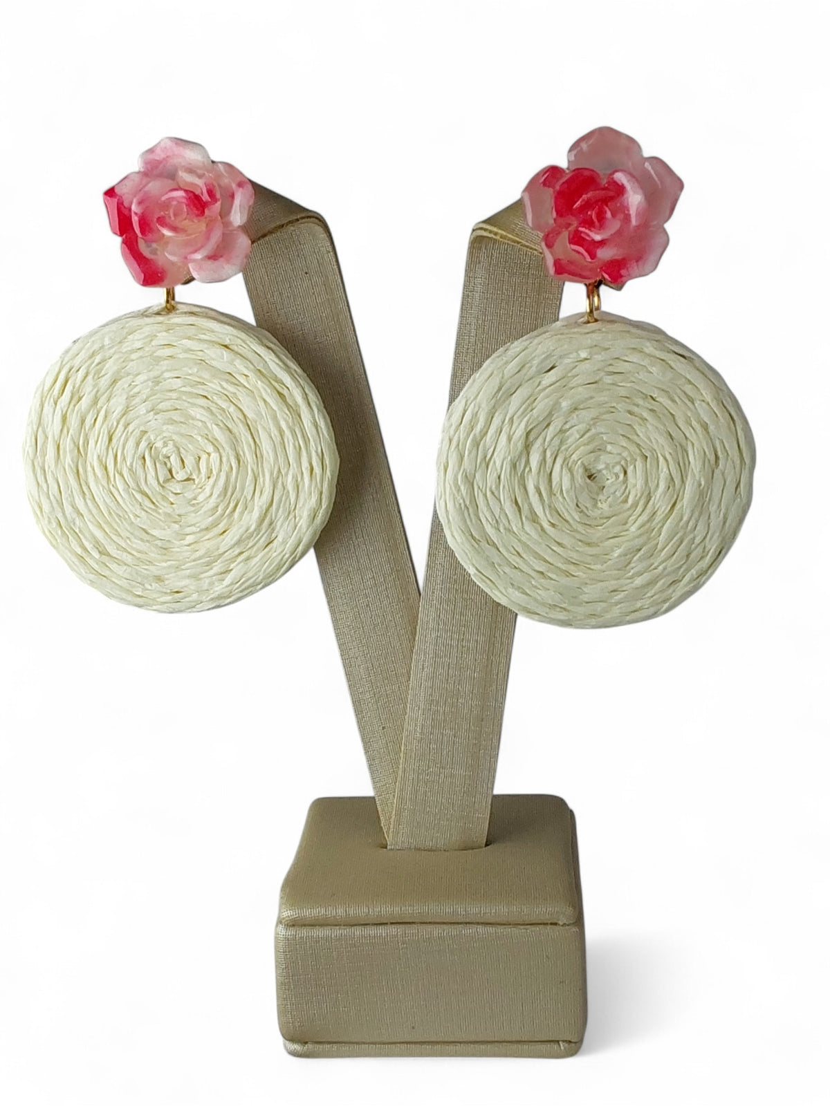 Brinco Maria Primavera Palha