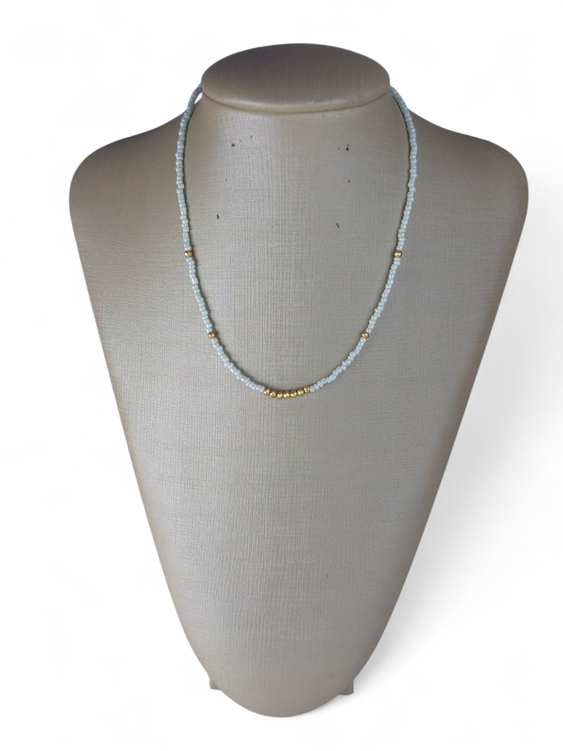 Colar Maria Brilho Celeste Miçanga