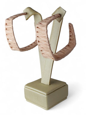 Brinco Maria Vibrante Palha