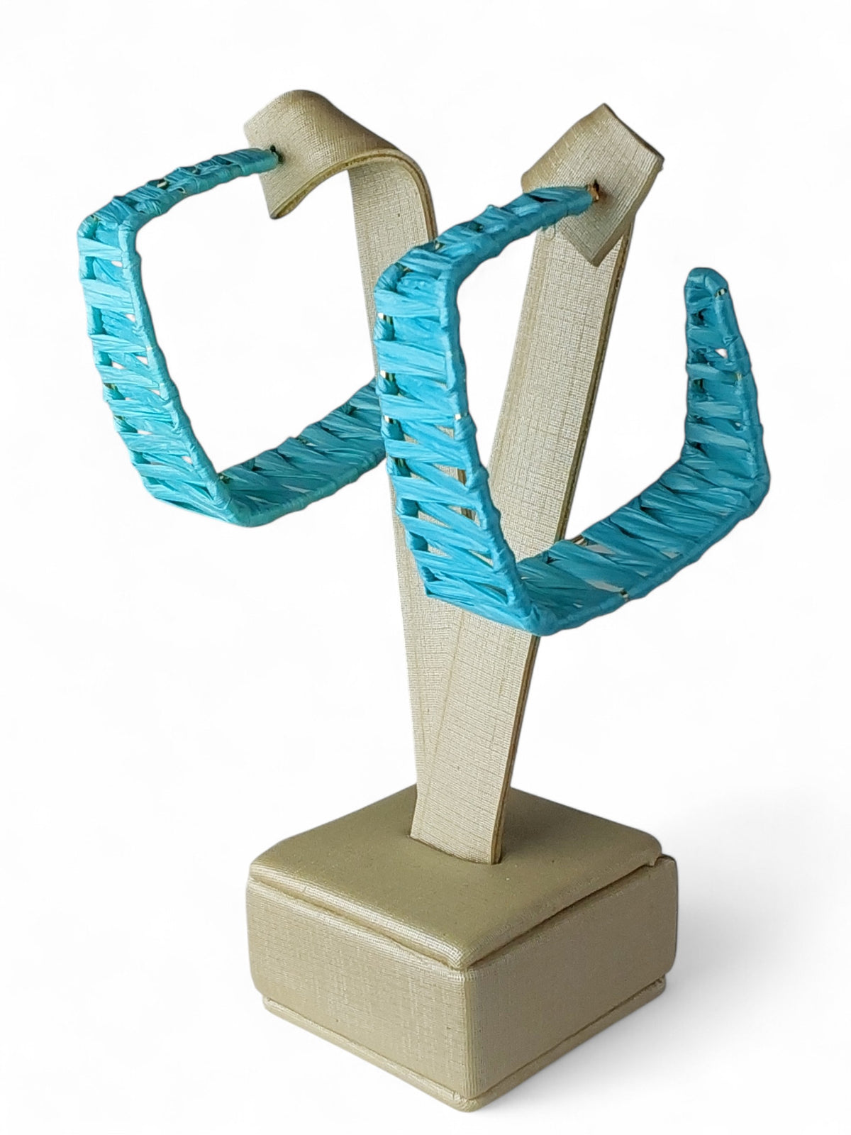 Brinco Maria Vibrante Palha