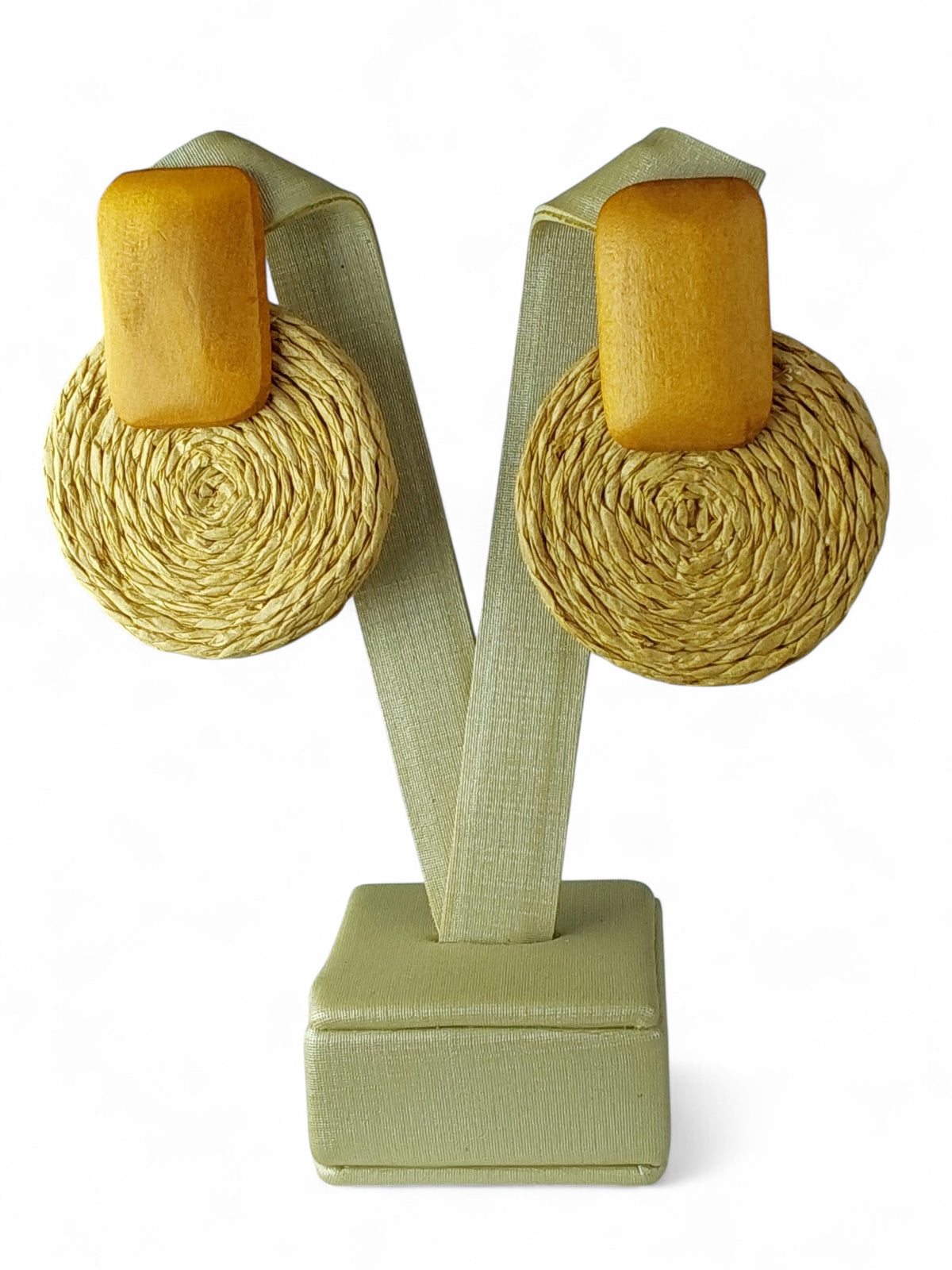 Brinco Maria Artesanal Palha