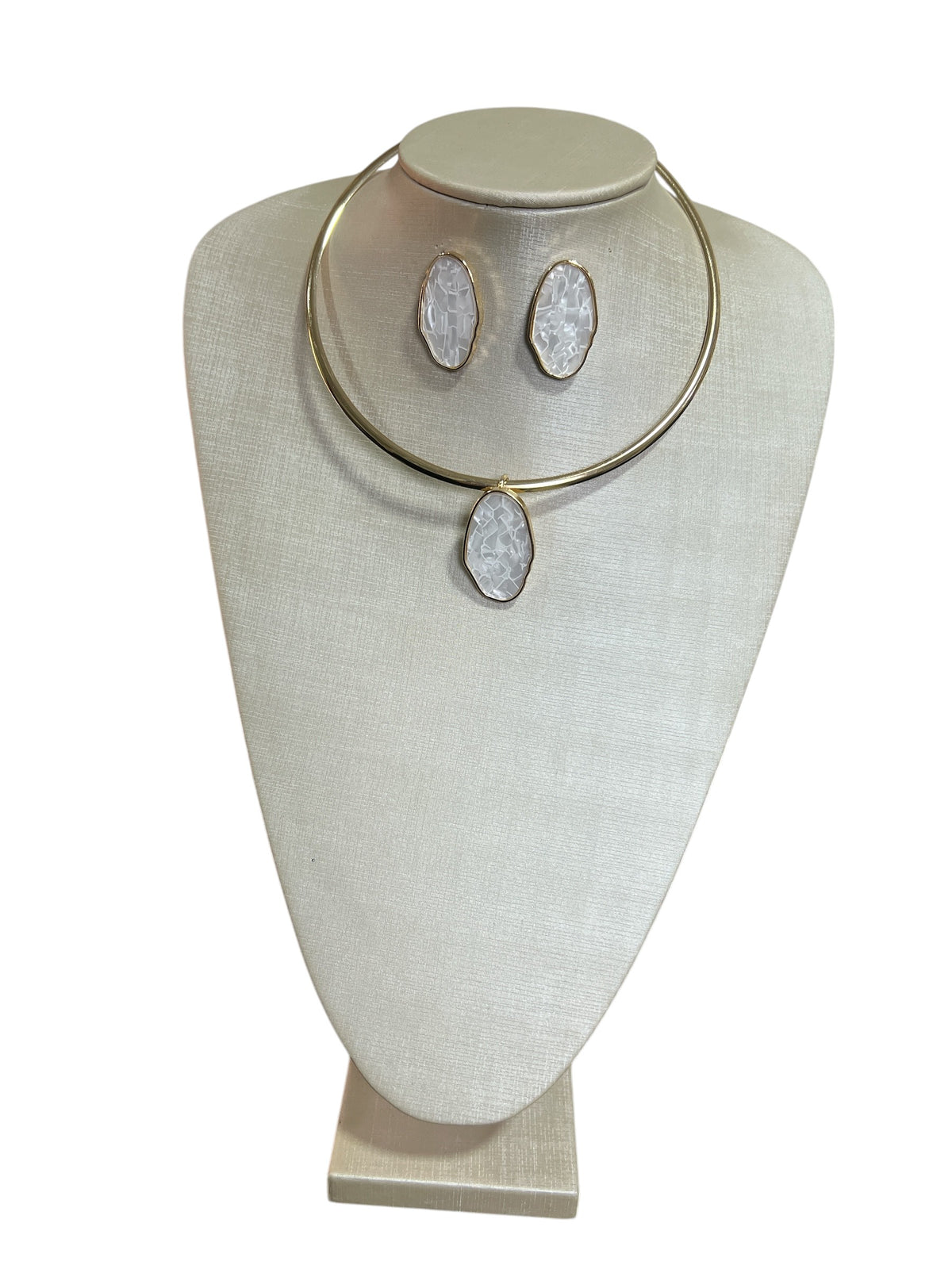 Conjunto Dourado Colar + Brinco Maria Rebeca