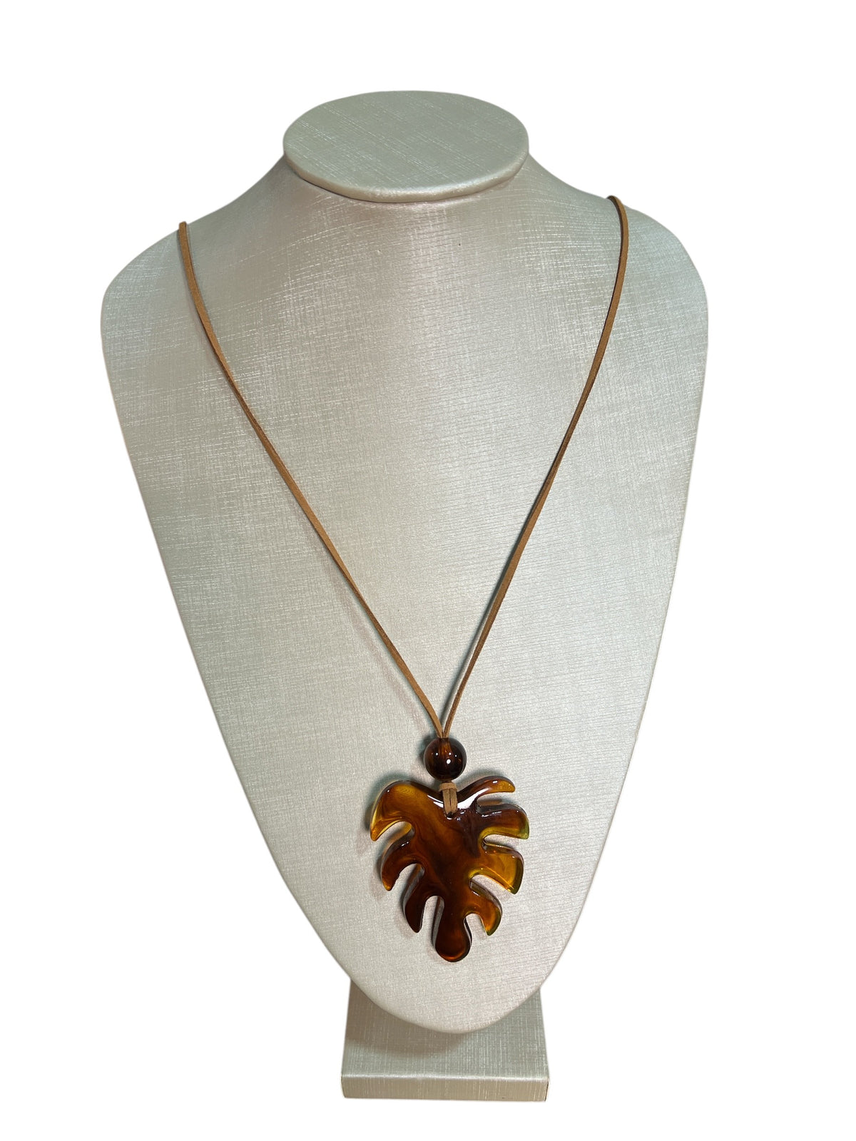 Maria Kamile Leaf Necklace